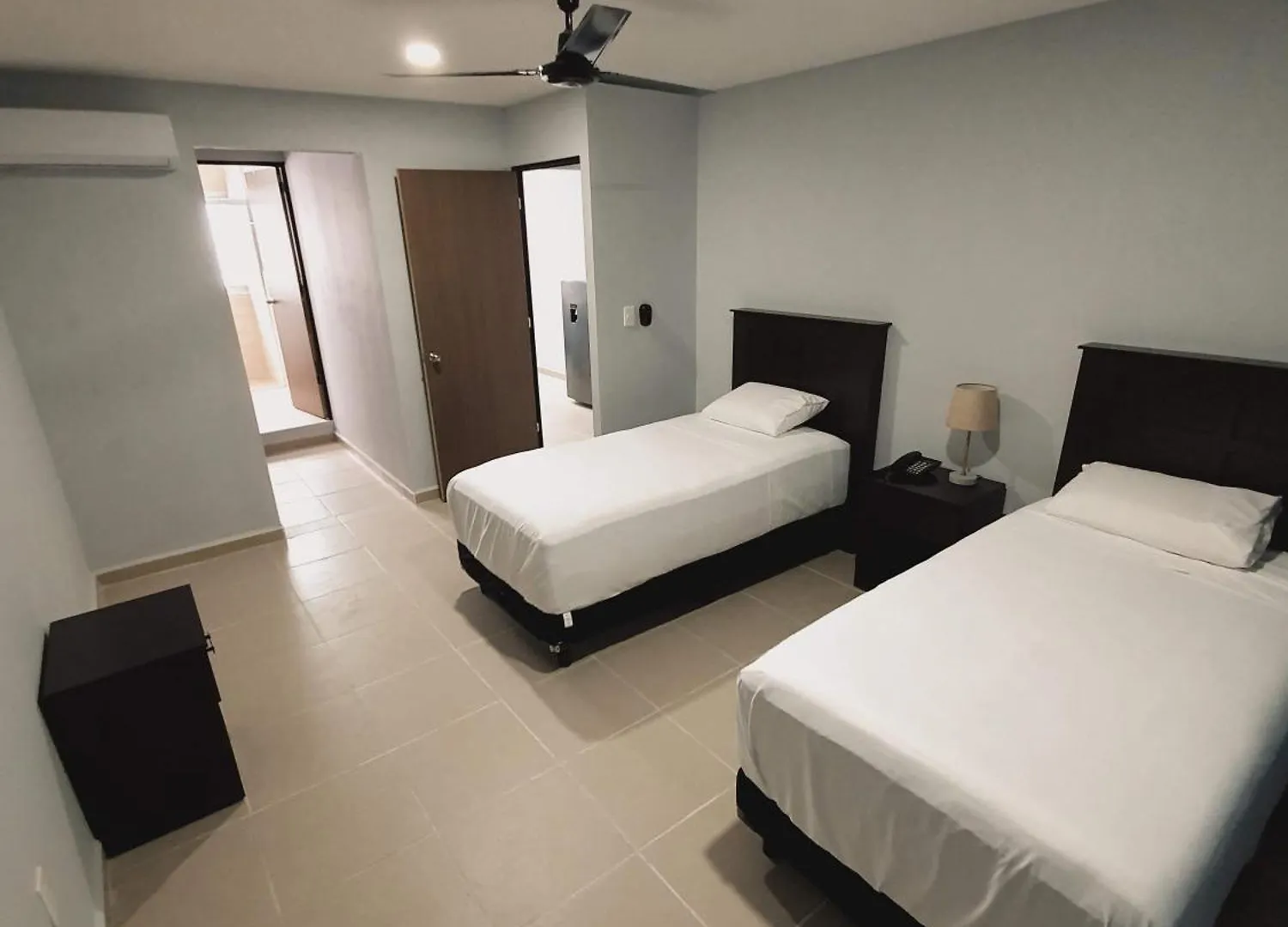 Torre Metropoli Otel Cancun