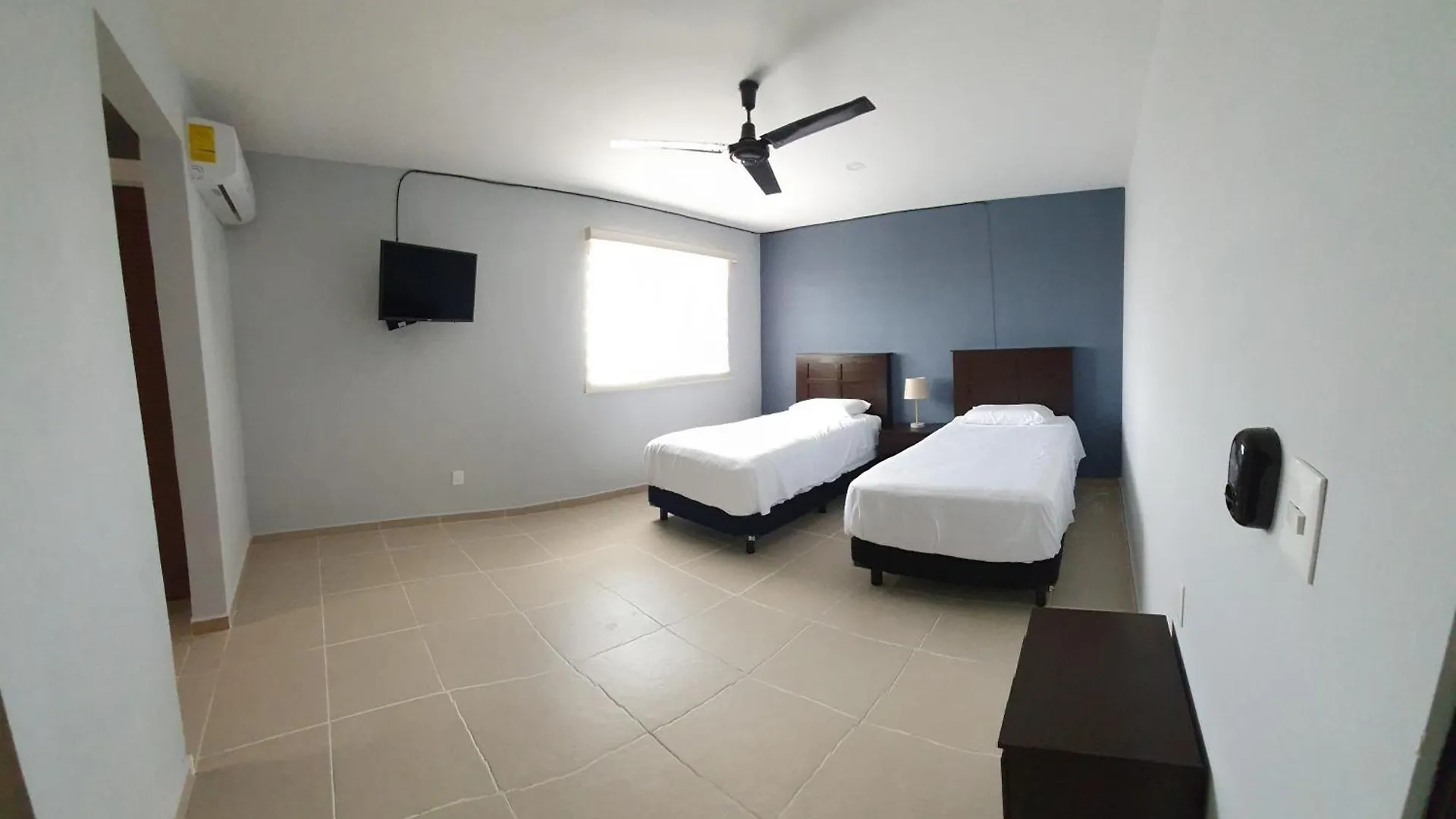 Torre Metropoli Hotel Cancun Mexico